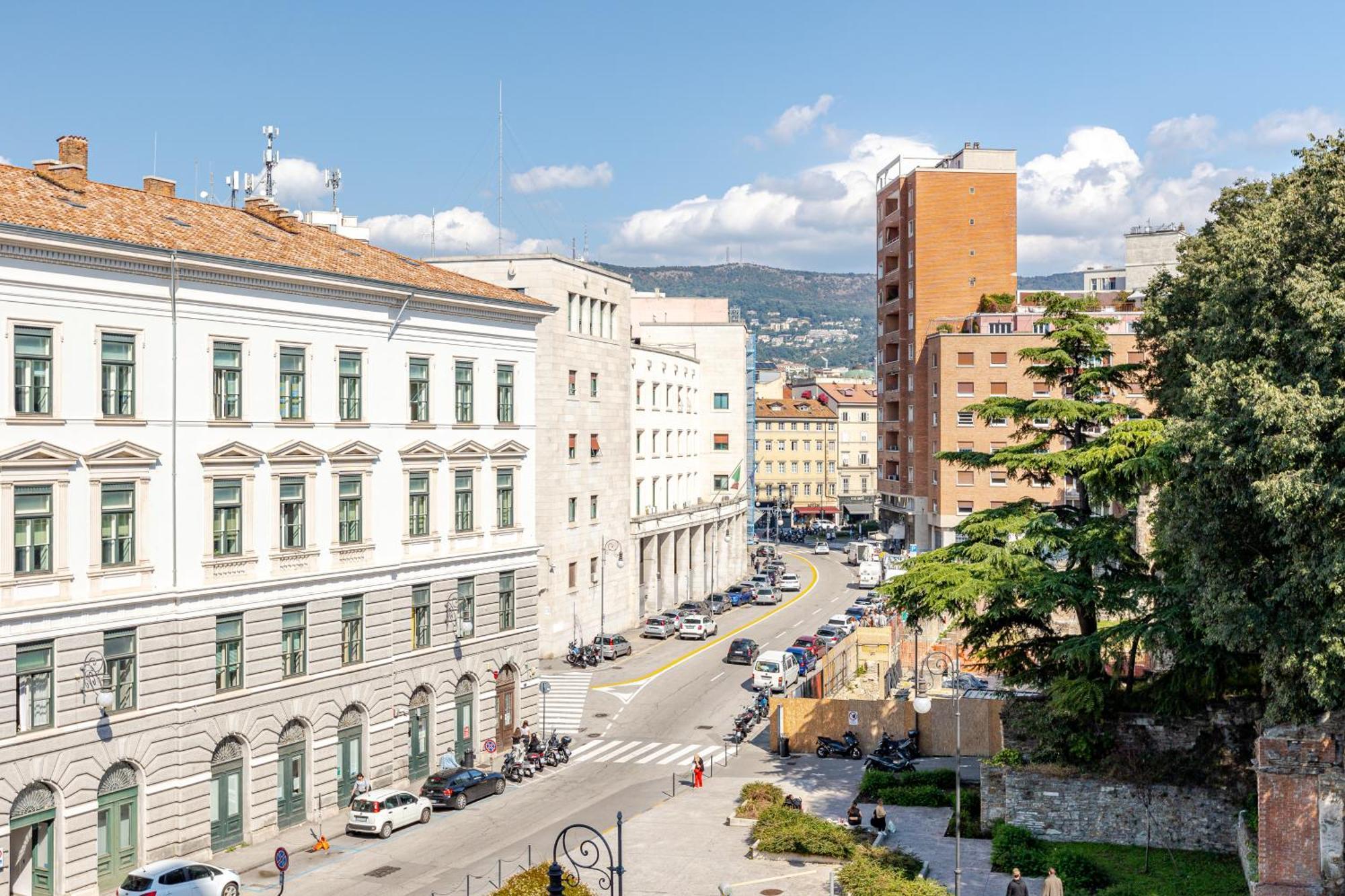 Teatro Romano Suites - Isabella Trieste Exterior photo